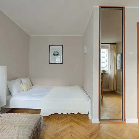 2br Apt Sliska 10 Center, Smarttv